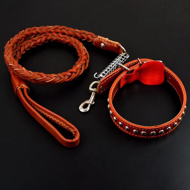 Collier et Laisse en Cuir pour Chien de Grande Taille – Corde de Traction Solide avec Chaîne, Accessoire Sécurisé pour Prévenir les Fugues