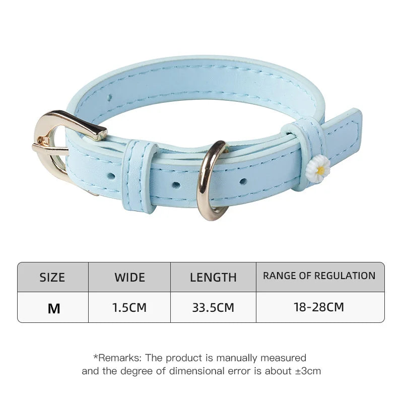 Collier pour Chat & Petit Chien en Simili Cuir – Décor Marguerite, Boucle en Alliage & Anneau Traction