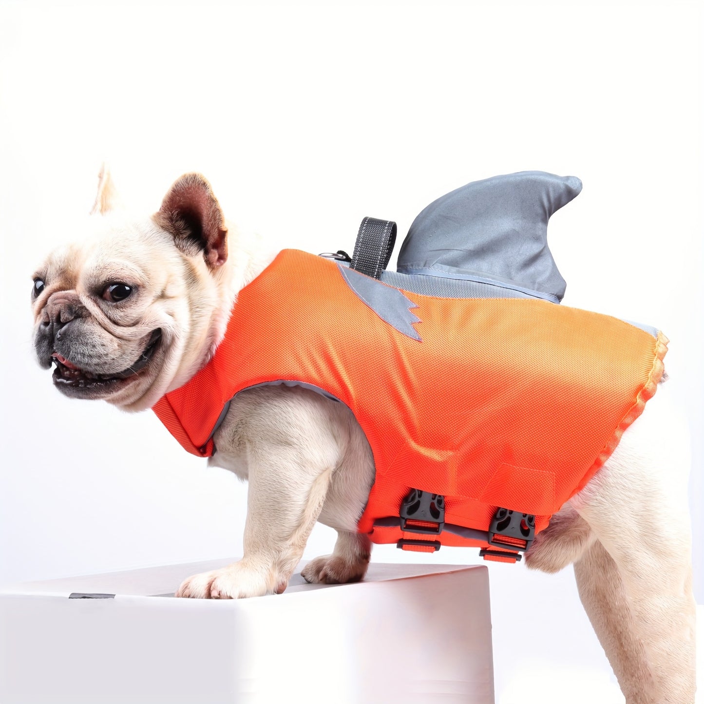 Gilet de Sauvetage Requin Réfléchissant pour Chien – Harnais de Flottaison Sécurisé avec Poignée & Sangles Réglables