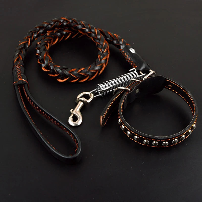 Collier et Laisse en Cuir pour Chien de Grande Taille – Corde de Traction Solide avec Chaîne, Accessoire Sécurisé pour Prévenir les Fugues